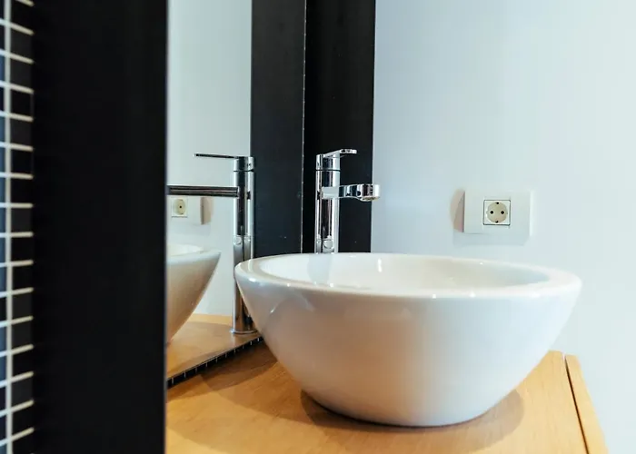 Modern Design Apartment *