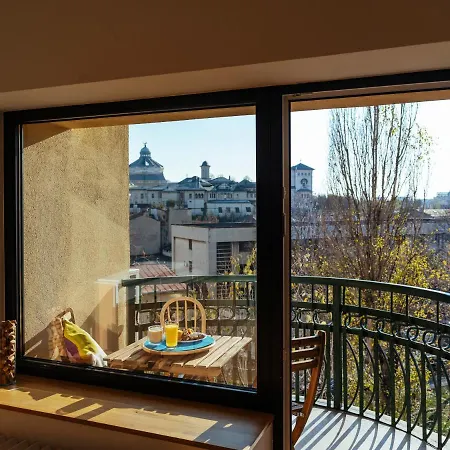 Modern Design Βουκουρέστι