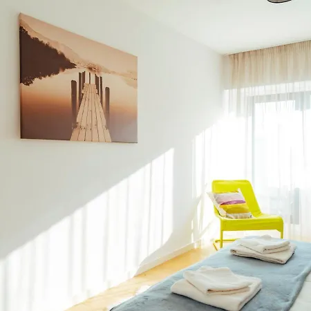 Modern Design * Βουκουρέστι