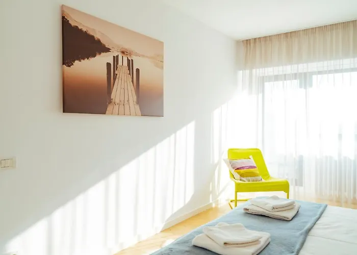 Modern Design * בוקרשט